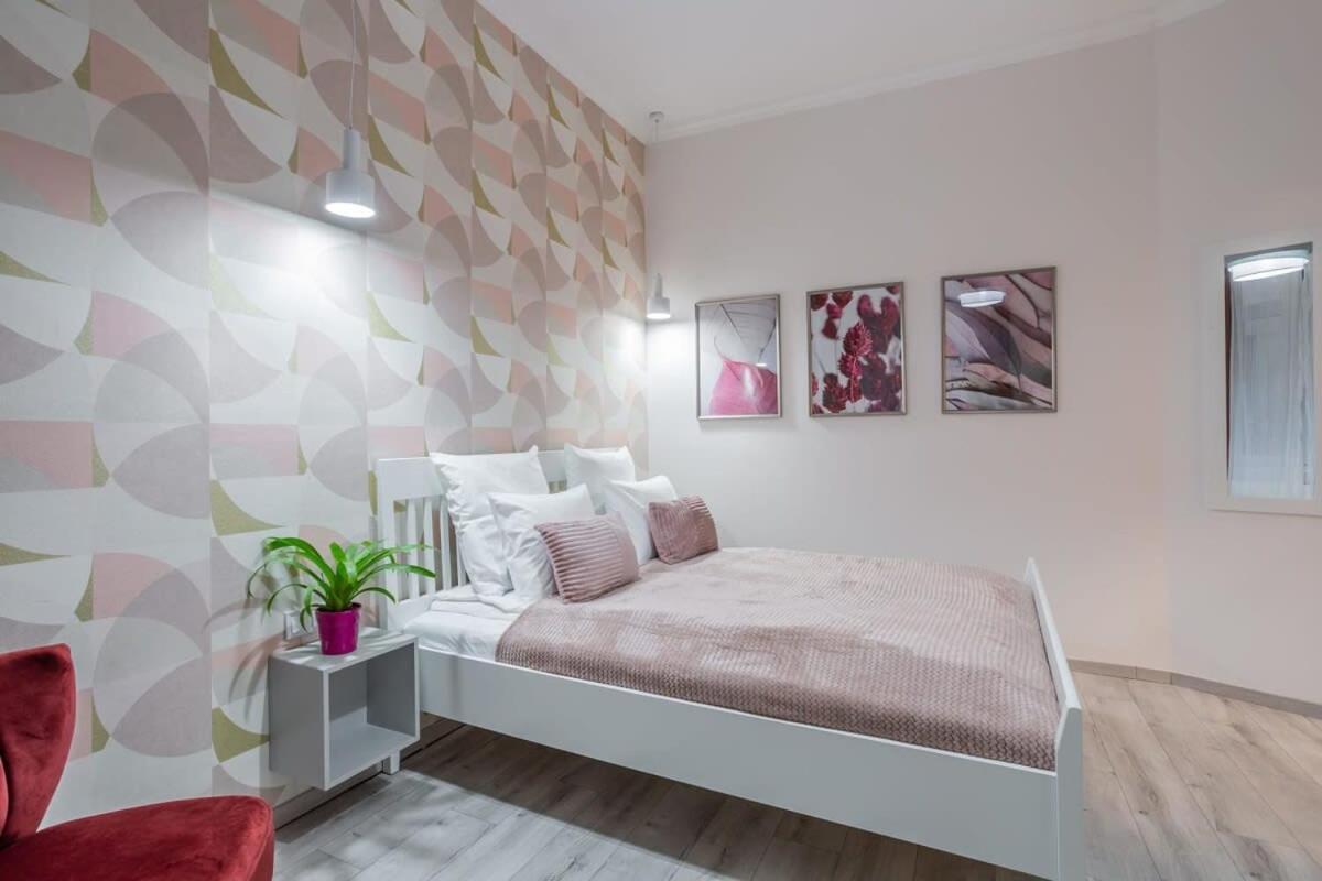 Gorgeous & Super Central Studio بودابست المظهر الخارجي الصورة